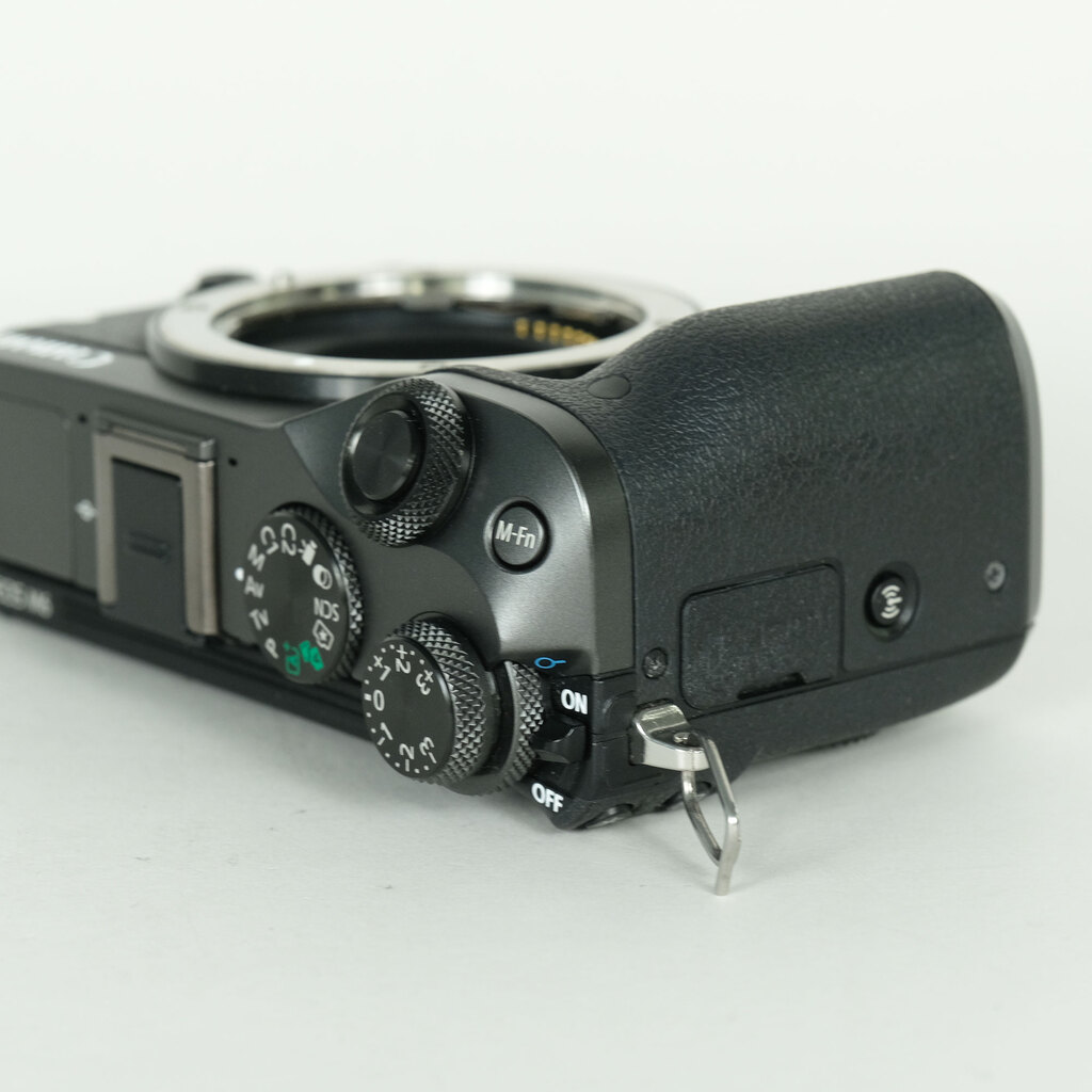 Canon EOS M6 Canon EOS M6