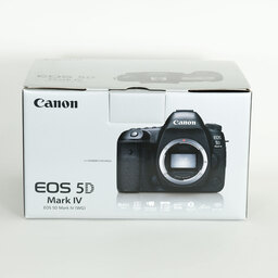 Canon EOS 5D Mark IV