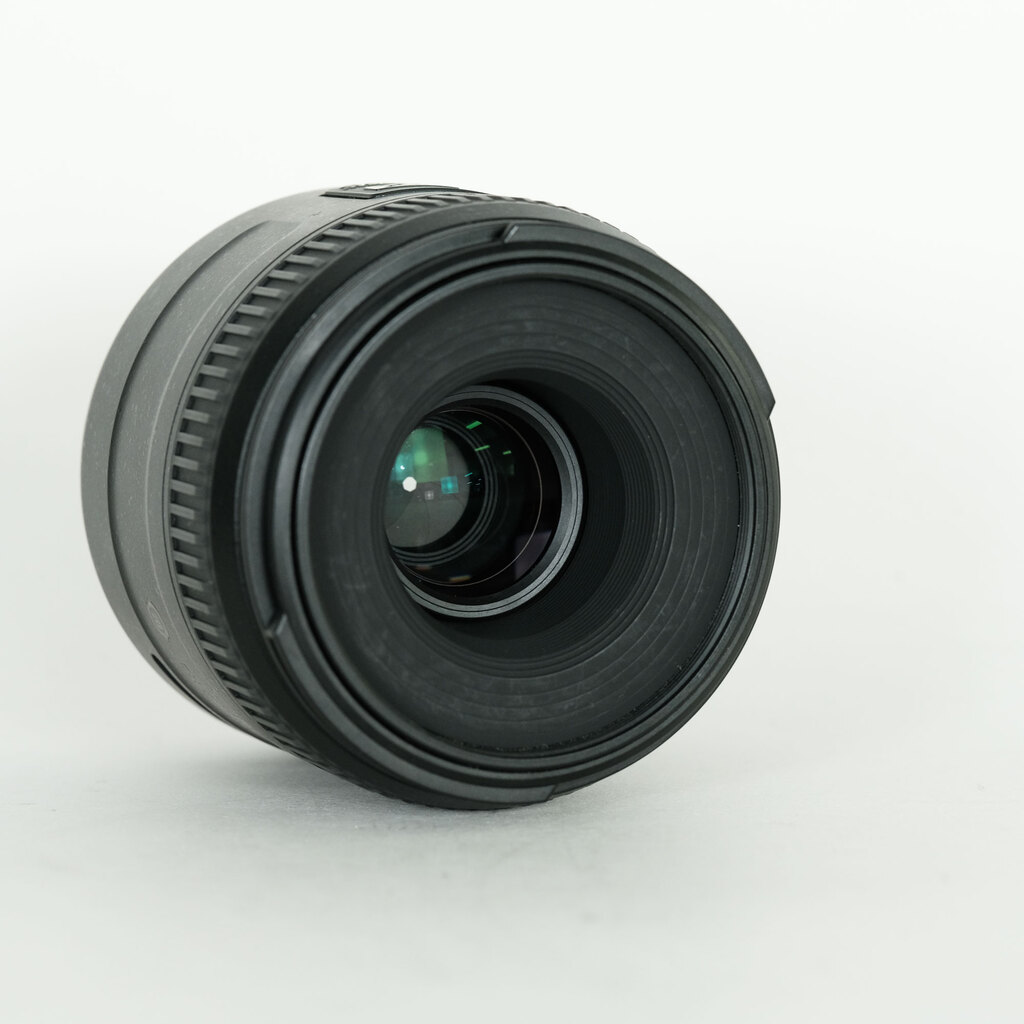 Nikon AF-S DX Micro NIKKOR 40mm f/2.8G