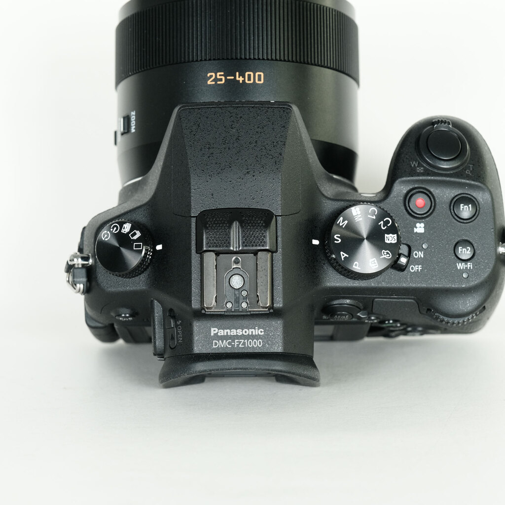 Panasonic LUMIX DMC-FZ1000