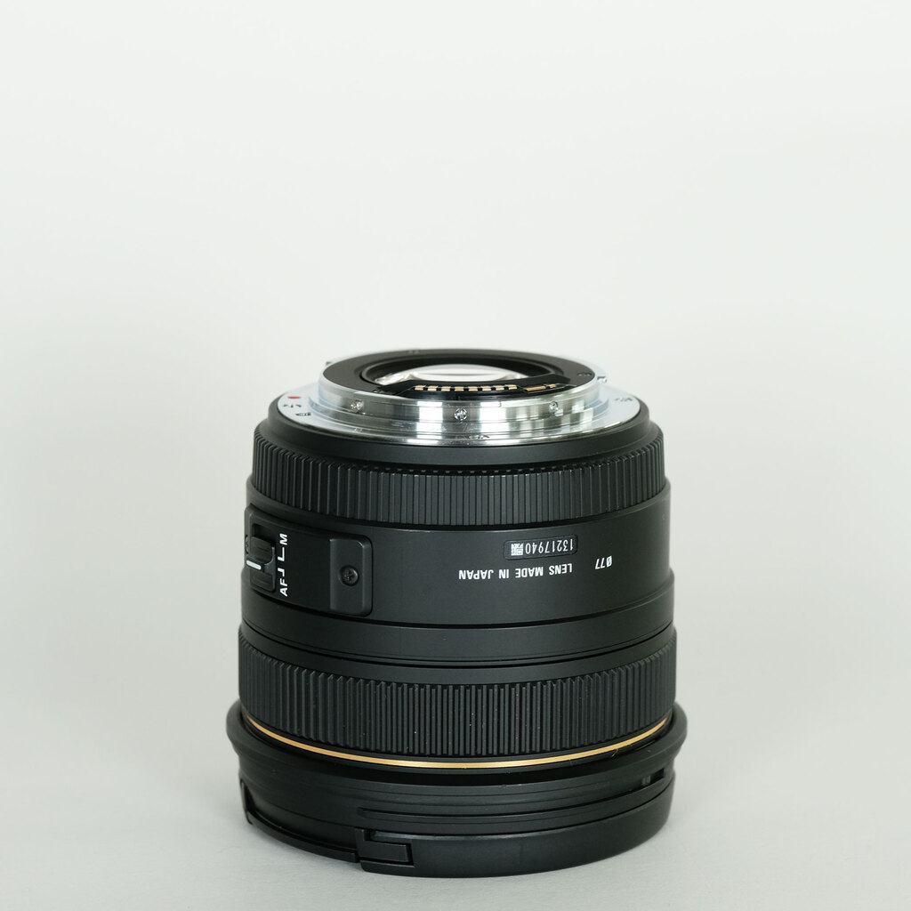 SIGMA 50mm F1.4 EX DG HSM (キヤノンEF用)