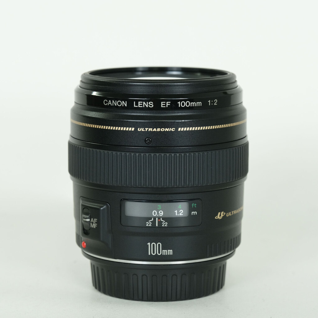 Canon EF100mm F2 USM