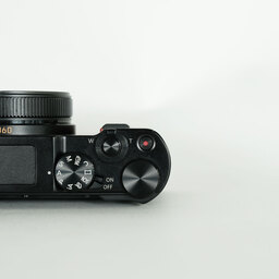 Panasonic LUMIX DC-TX2 ブラック