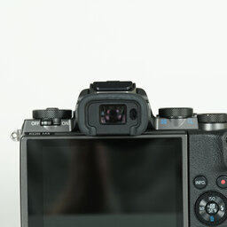 Canon EOS M5 Canon EOS M5