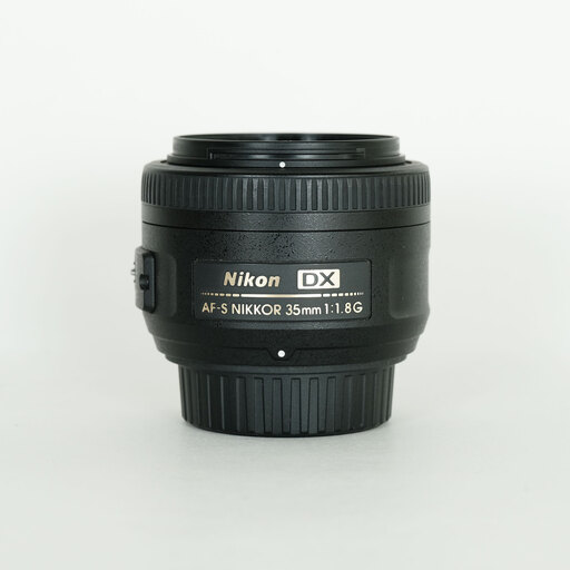 Nikon AF-S DX NIKKOR 35mm f/1.8G Nikon AF-S DX NIKKOR 35mm f/1.8G