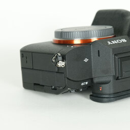 SONY α7 IV(ILCE-7M4) SONY α7 IV(ILCE-7M4)