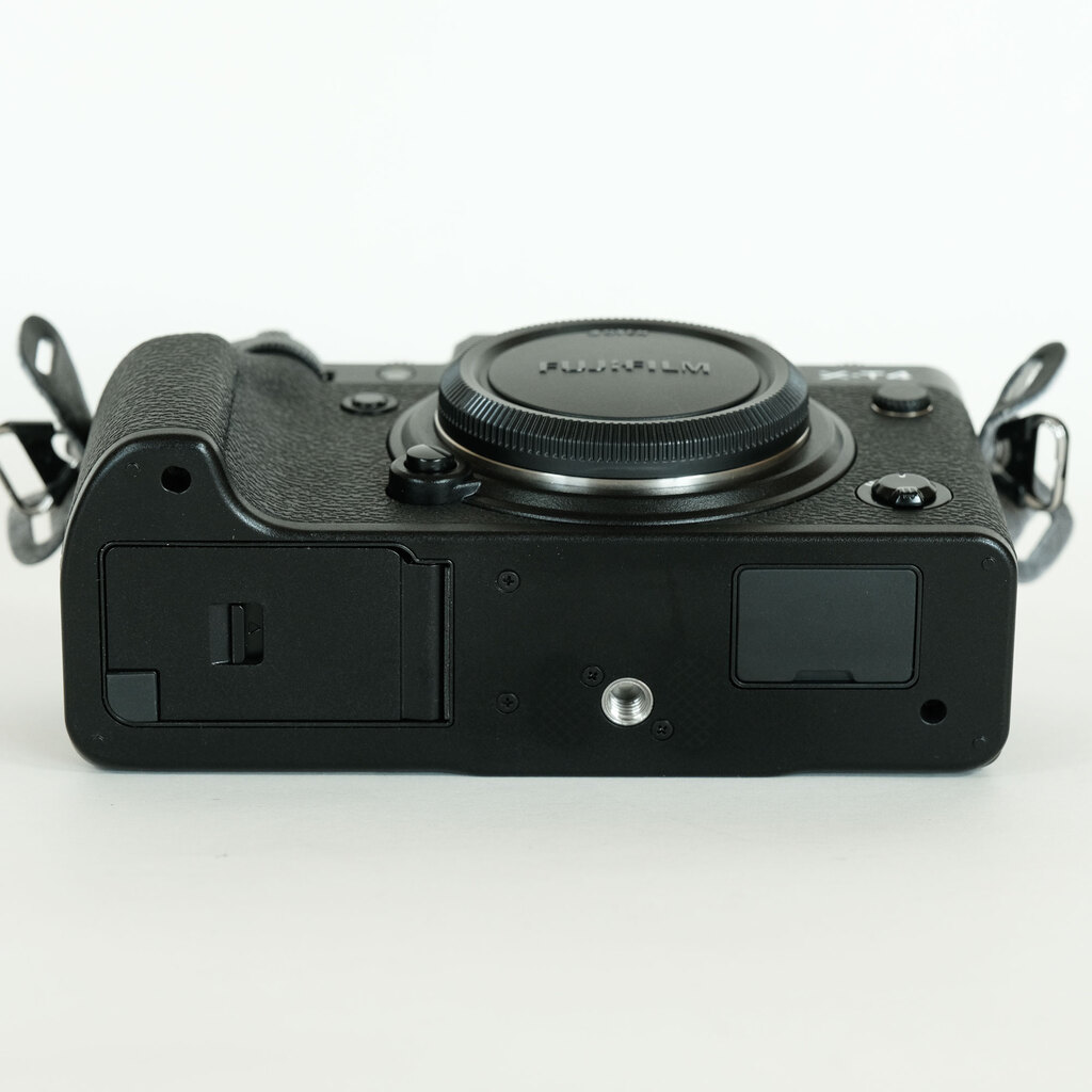 FUJIFILM X-T4