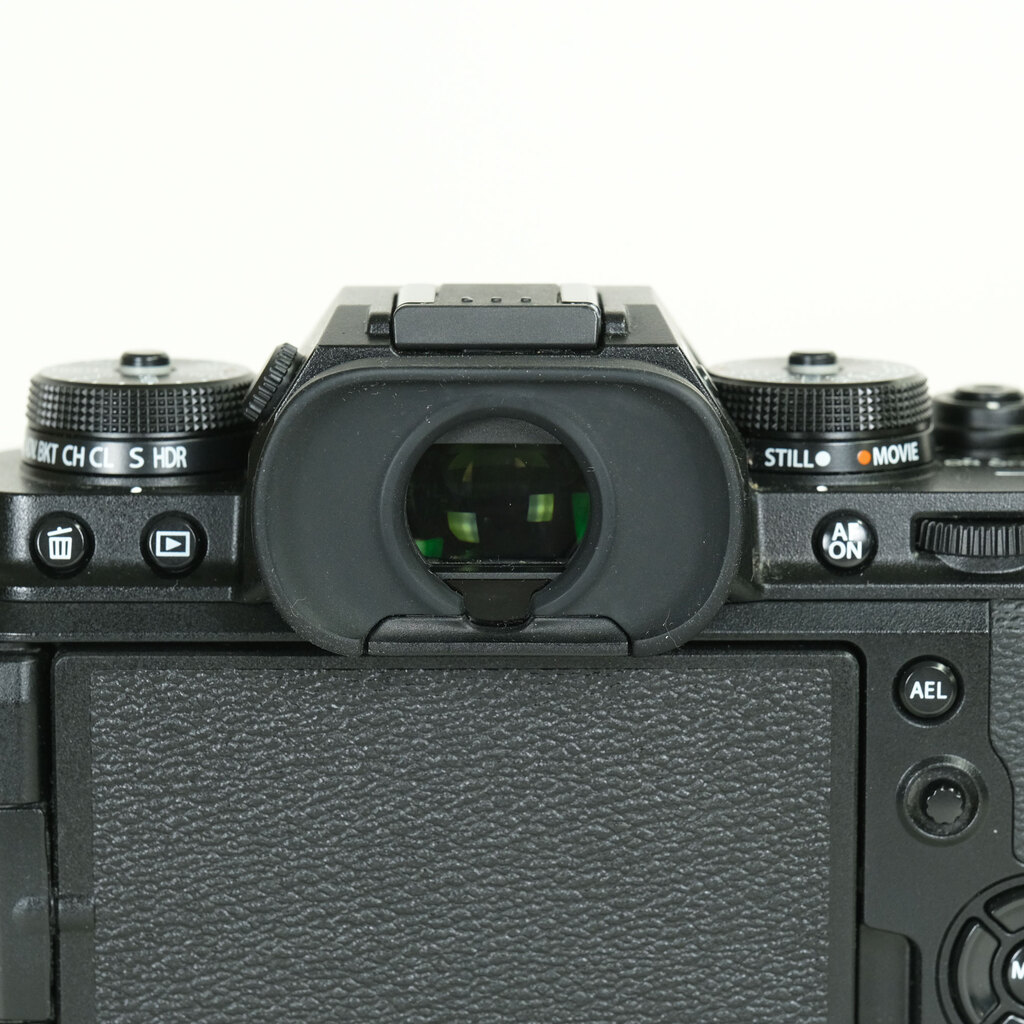 FUJIFILM X-T4