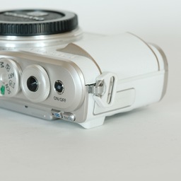 OLYMPUS PEN E-PL10