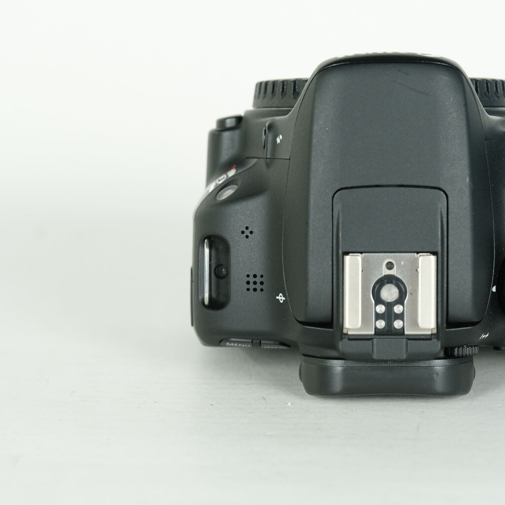Canon EOS Kiss X7