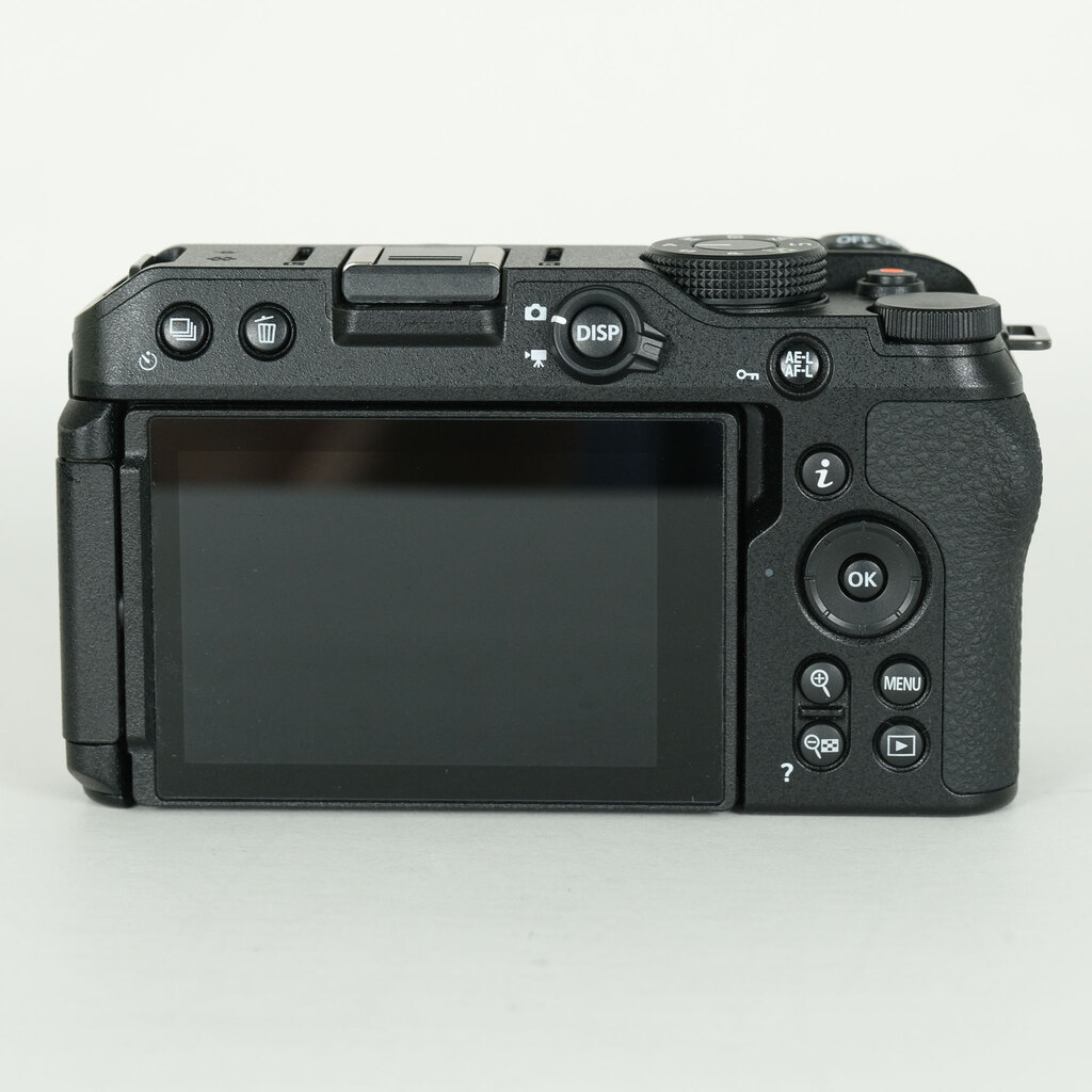 Nikon Z30 ミラーレス一眼　ボディ　【ジャンク】 Nikon Z30の出品 | ONE SCENE（ワンシーン）