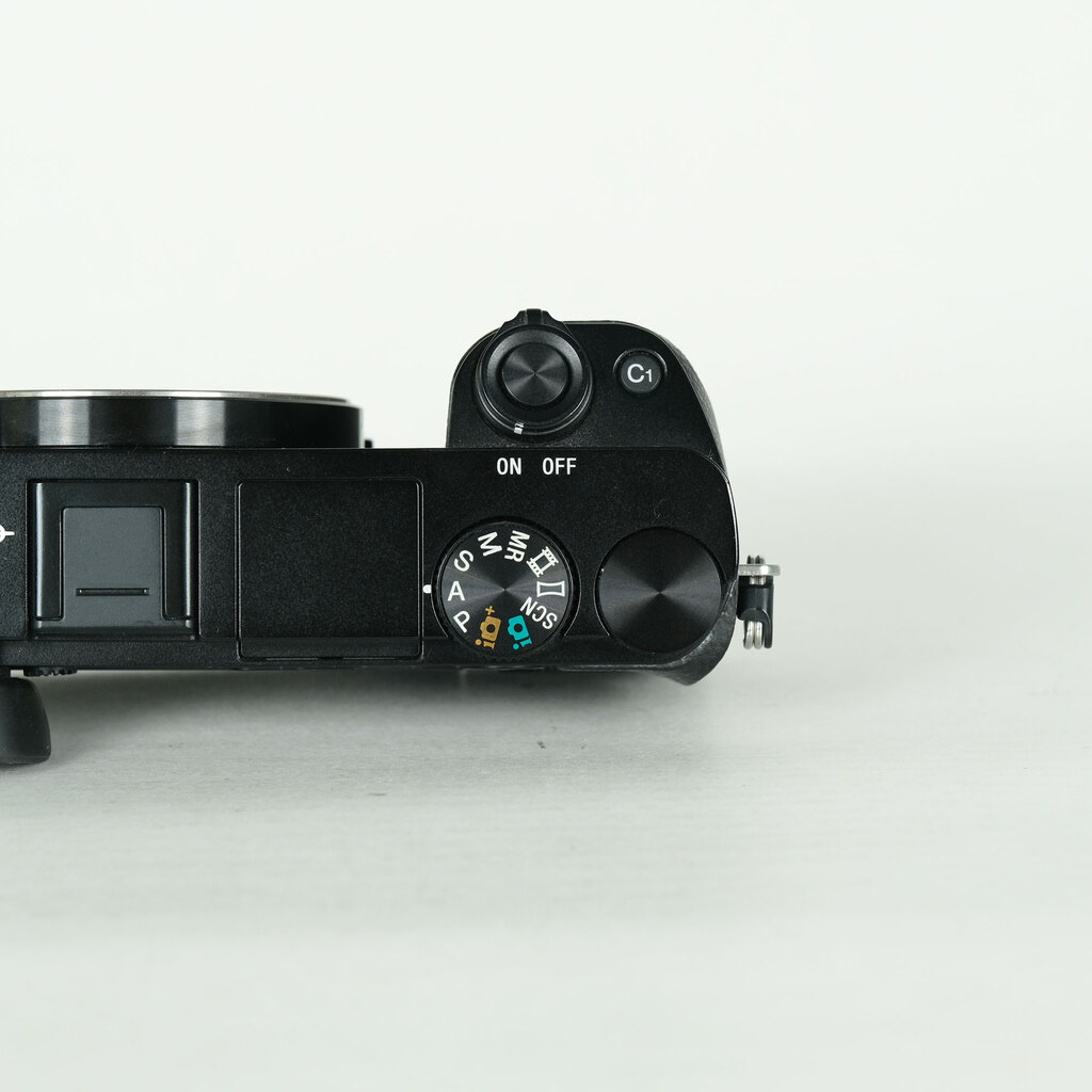 SONY α6000(ILCE-6000) SONY α6000(ILCE-6000)