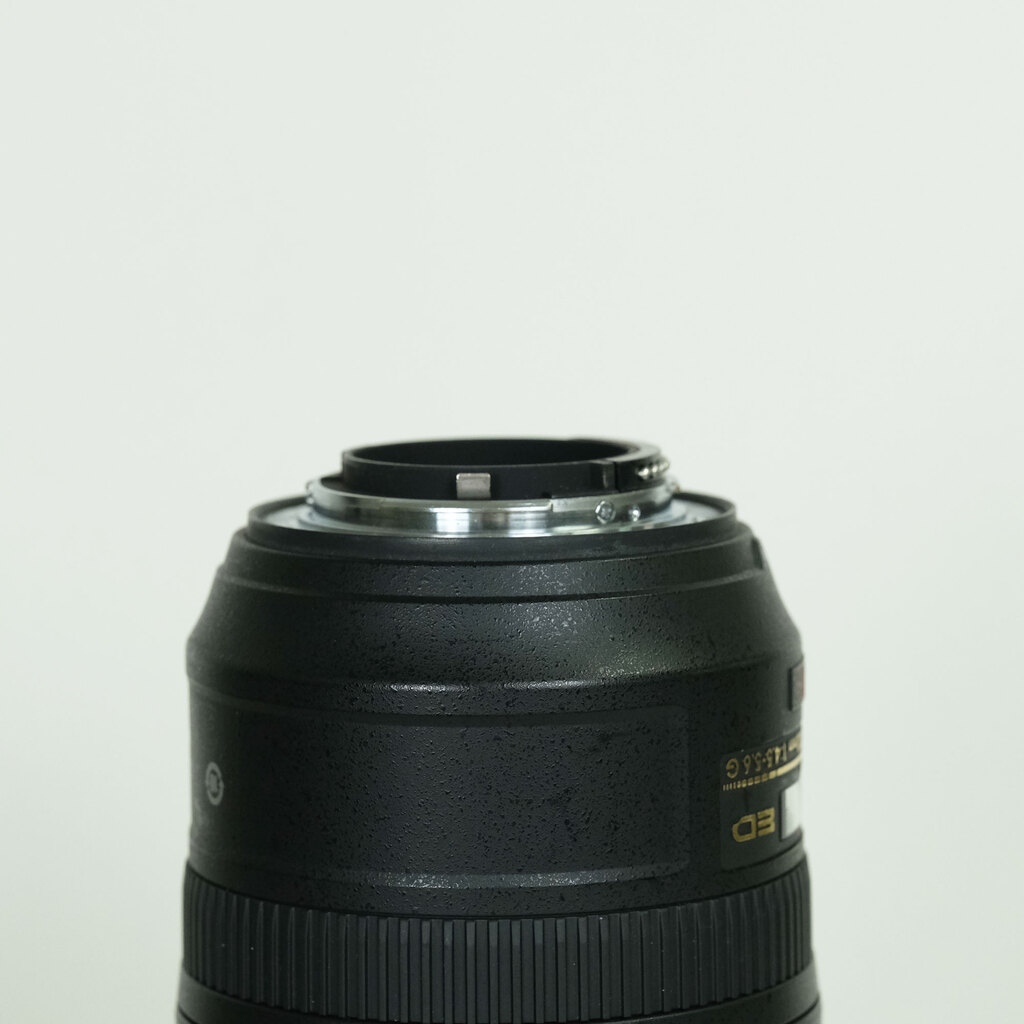 Nikon AF-S VR Zoom-Nikkor 70-300mm F4.5-5.6G IF-ED