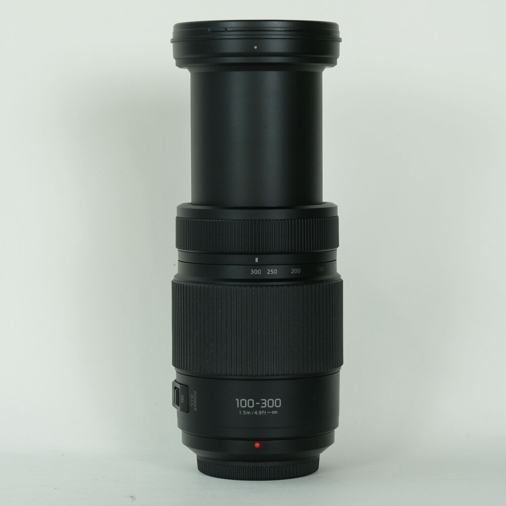 Panasonic LUMIX G VARIO 100-300mm / F4.0-5.6 II / POWER O.I.S. Panasonic LUMIX G VARIO 100-300mm / F4.0-5.6 II / POWER O.I.S.