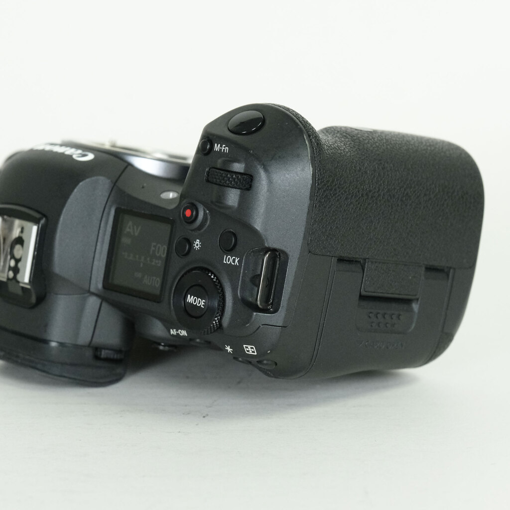 Canon EOS R5 Canon EOS R5