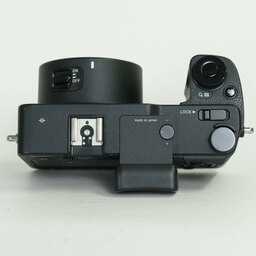 SIGMA sd Quattro