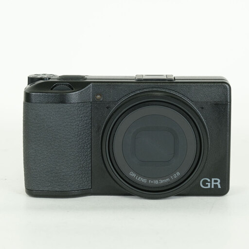 RICOH GR III