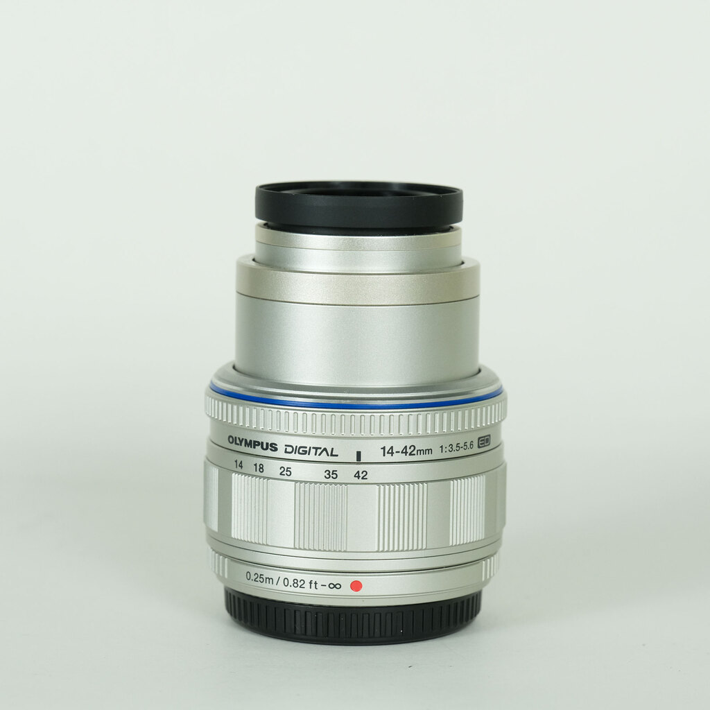 OLYMPUS M.ZUIKO DIGITAL ED 14-42mm F3.5-5.6 シルバーの出品 | ONE