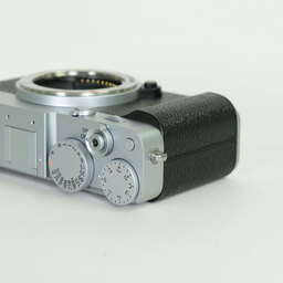 FUJIFILM X-E5