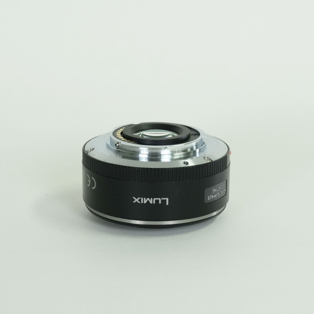 Panasonic LUMIX G X VARIO PZ 14-42mm / F3.5-5.6 ASPH. / POWER O.I.S.