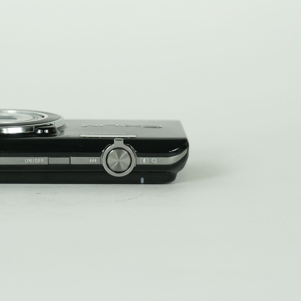 CASIO EXILIM EX-Z31の出品 | ONE SCENE（ワンシーン）
