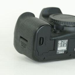 Canon EOS 7D Mark II Canon EOS 7D Mark II