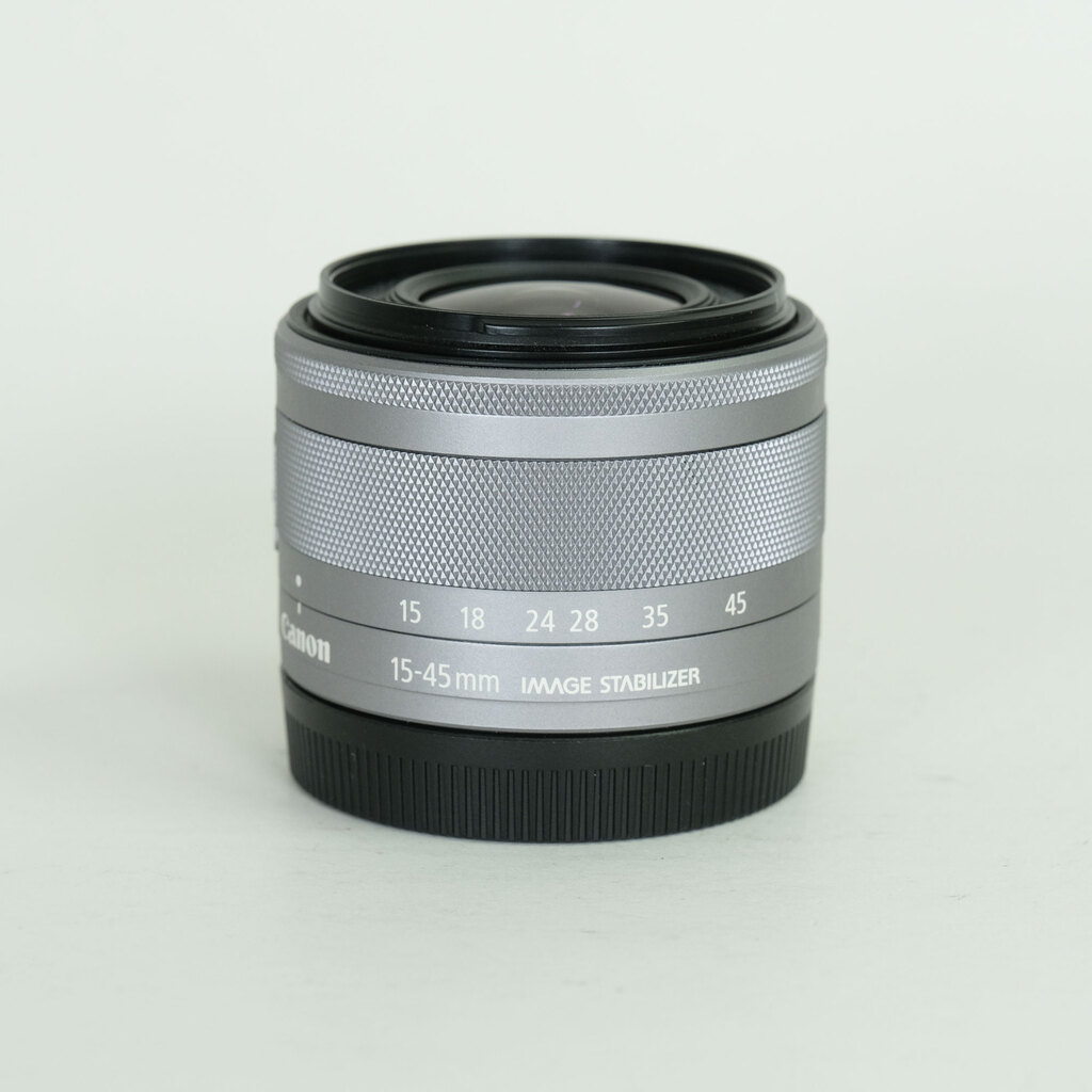 Canon EF-M15-45mm F3.5-6.3 IS STM