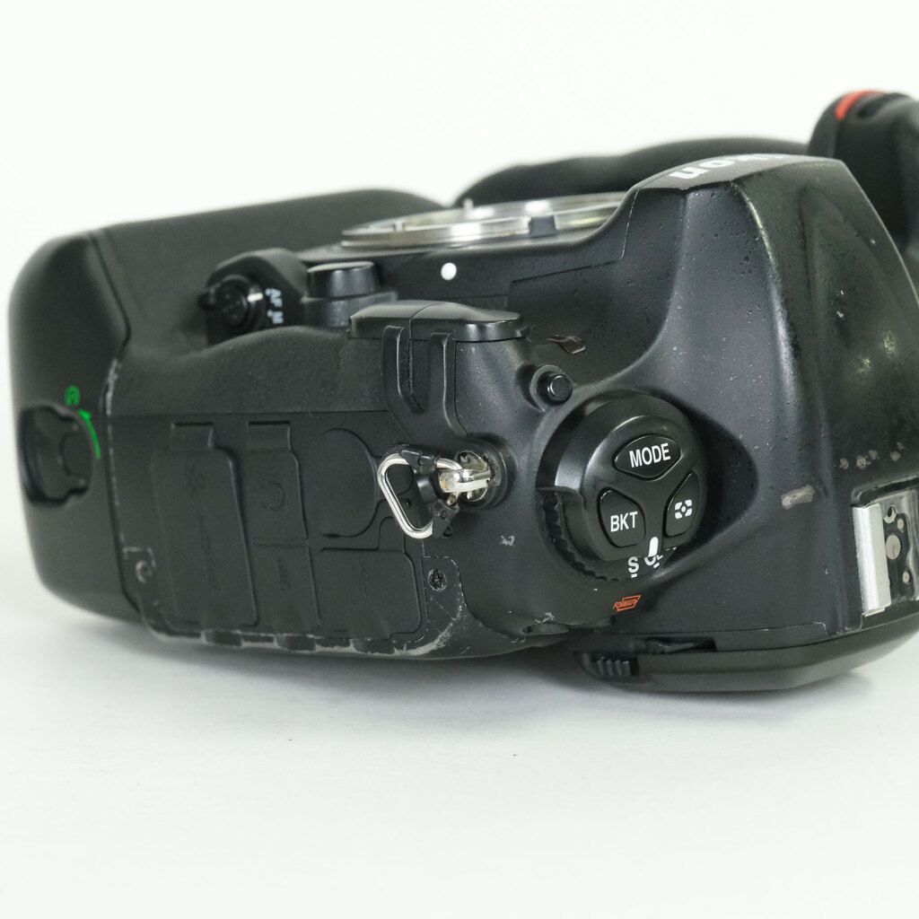 Nikon D5 ボディ（CF-Type）