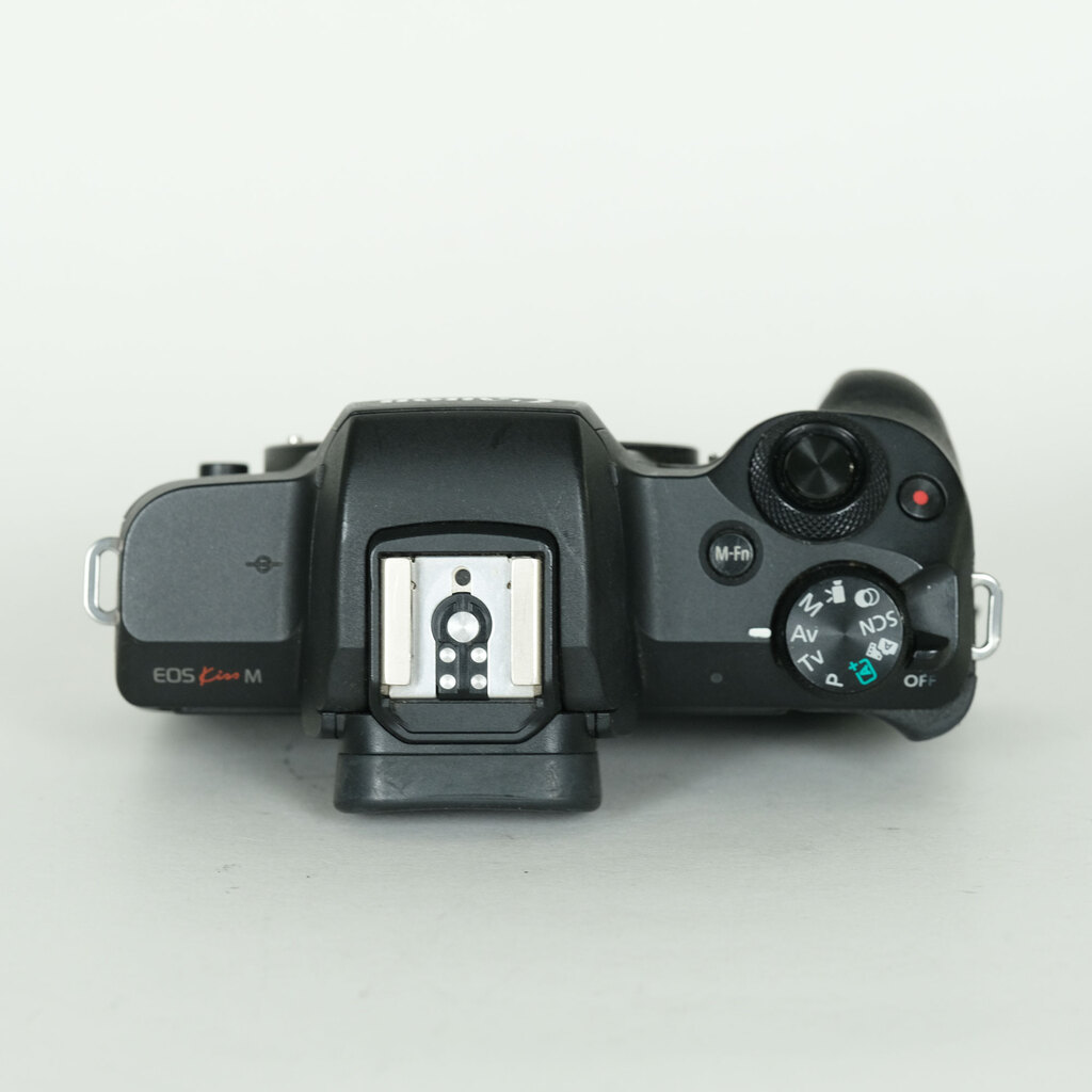 Canon EOS Kiss M
