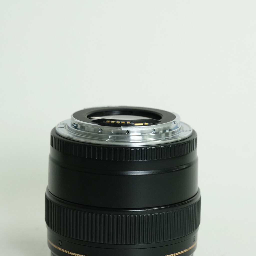 Canon EF85mm F1.8 USM