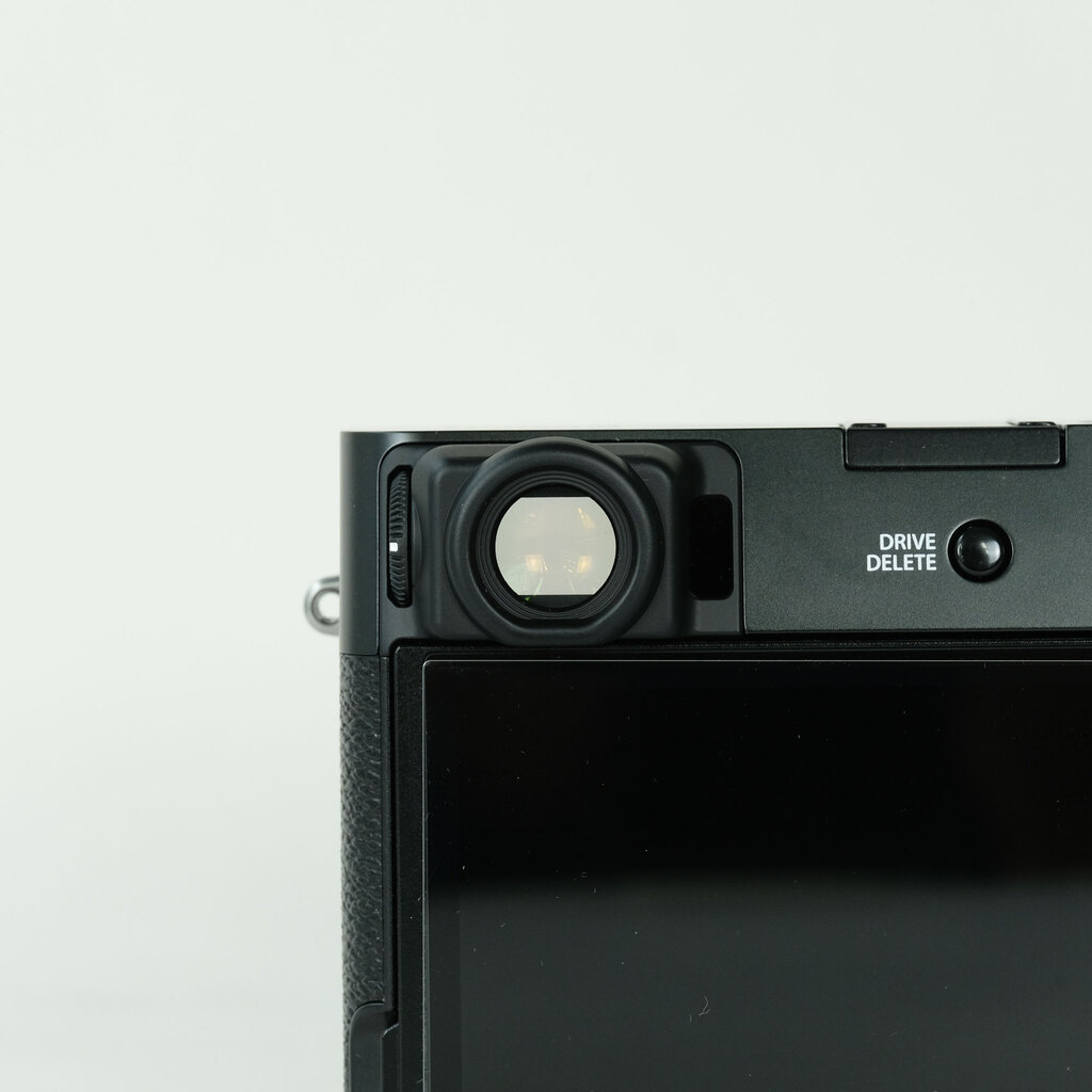 FUJIFILM X100VIの出品 | ONE SCENE（ワンシーン）
