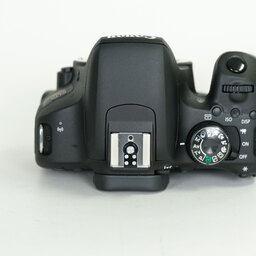Canon EOS Kiss X9i