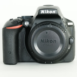 Nikon D5500 ダブルズームキット ブラック