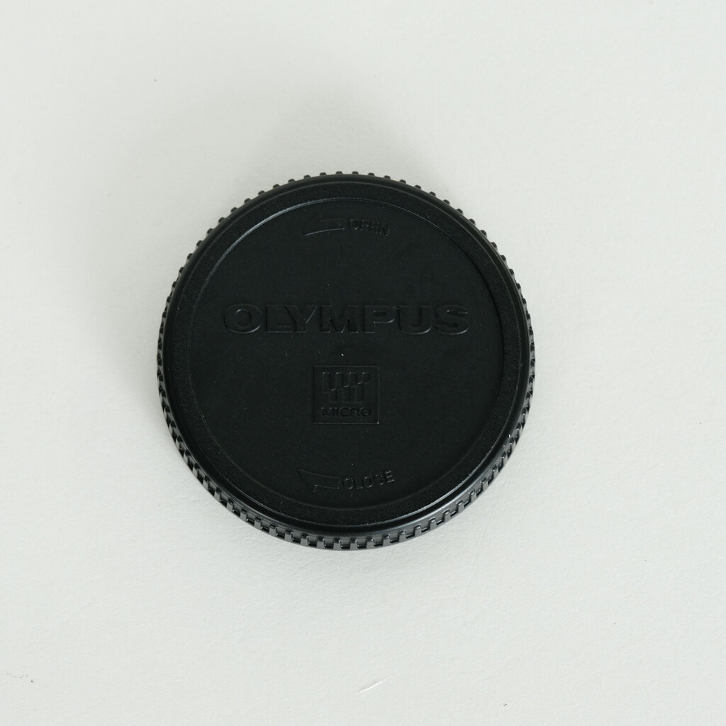 OLYMPUS M.ZUIKO DIGITAL 17mm F2.8 シルバー