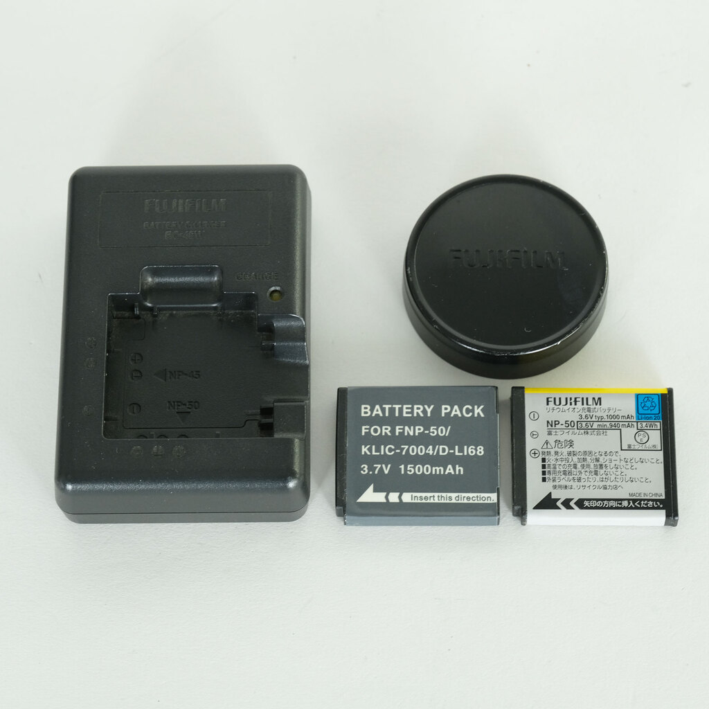 FUJIFILM X10 ブラック