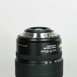 Canon EF-S15-85mm F3.5-5.6 IS USM