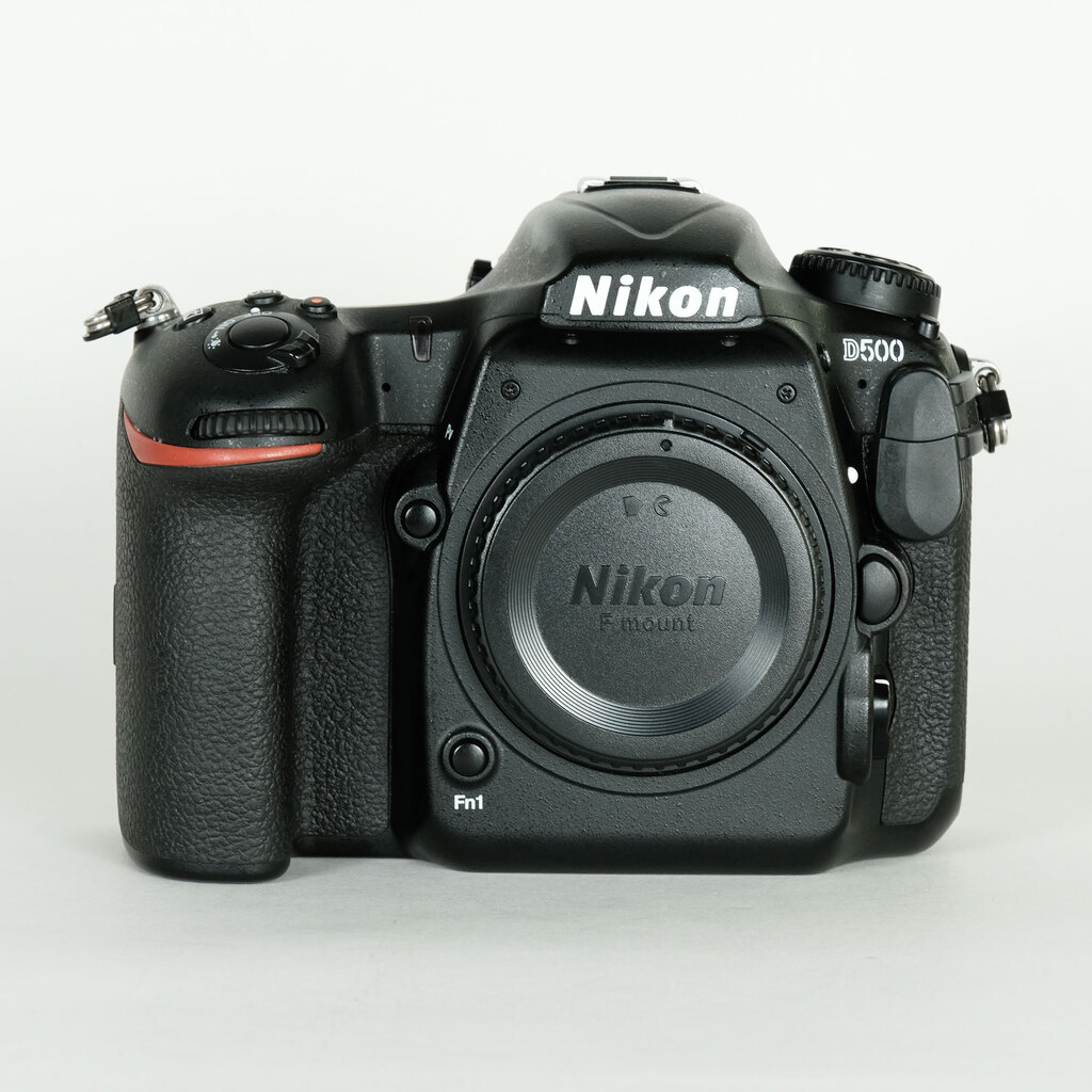 Nikon D500