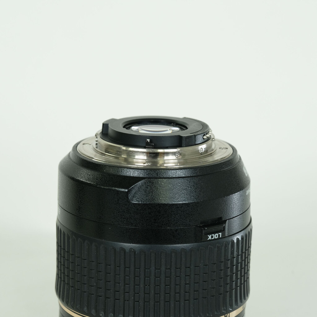 TAMRON 18-270mm F3.5-6.3 DiII VC PZD/Model B008N（ニコン用）