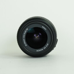 Nikon AF-S DX NIKKOR 18-55mm F3.5-5.6 G VR