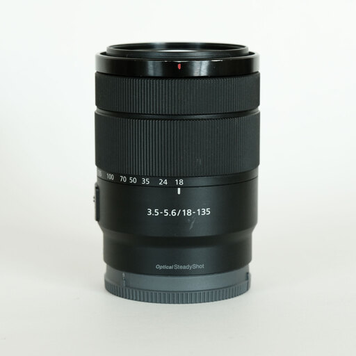 SONY E 18-135mm F3.5-5.6 OSS SEL18135