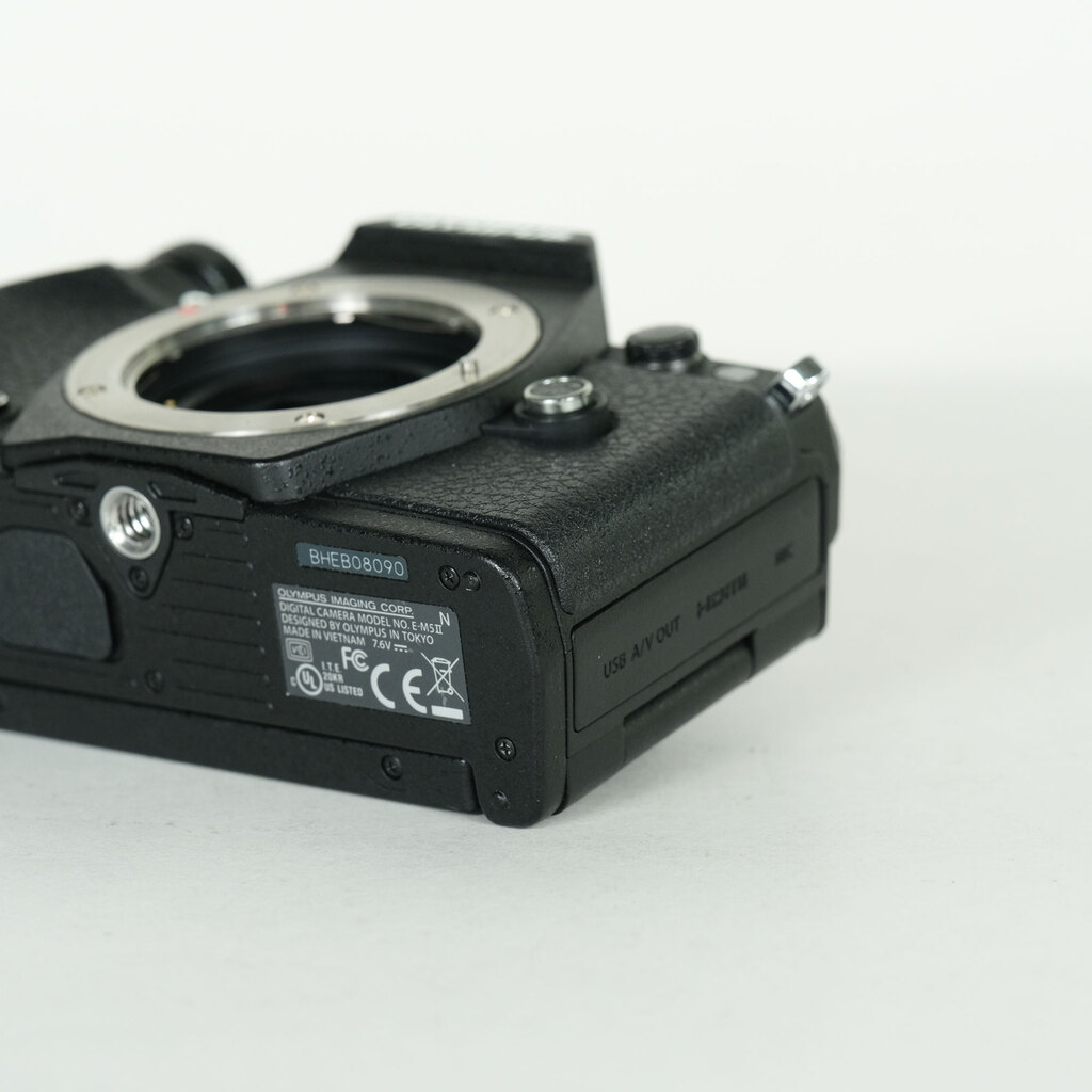 OLYMPUS OM-D E-M5 Mark II 本体　ジャンク品 OLYMPUS OM-D E-M5 Mark IIの出品 | ONE SCENE（ワンシーン）