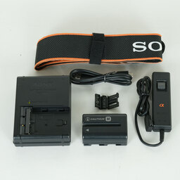 SONY α77IIボディ ILCA-77M2