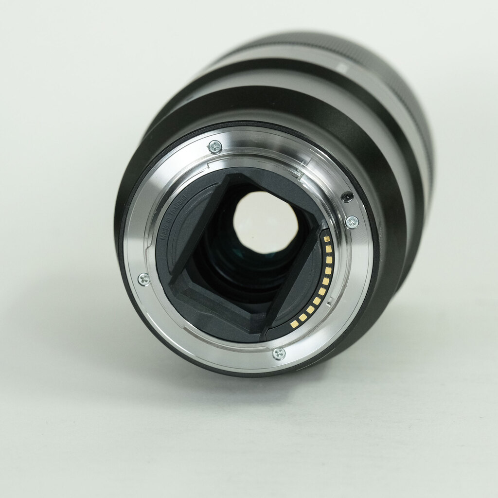 SONY FE 90mm F2.8 Macro G OSS SEL90M28G