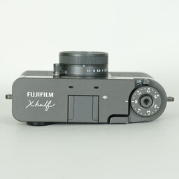 FUJIFILM X half X-HF1