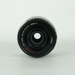 Panasonic LUMIX G VARIO 45-150mm / F4.0-5.6 ASPH. / MEGA O.I.S.