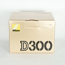 Nikon D300 ボディ
