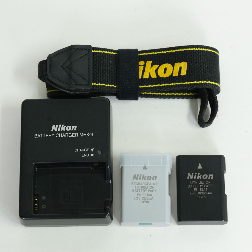 Nikon D3200ボディ ブラック