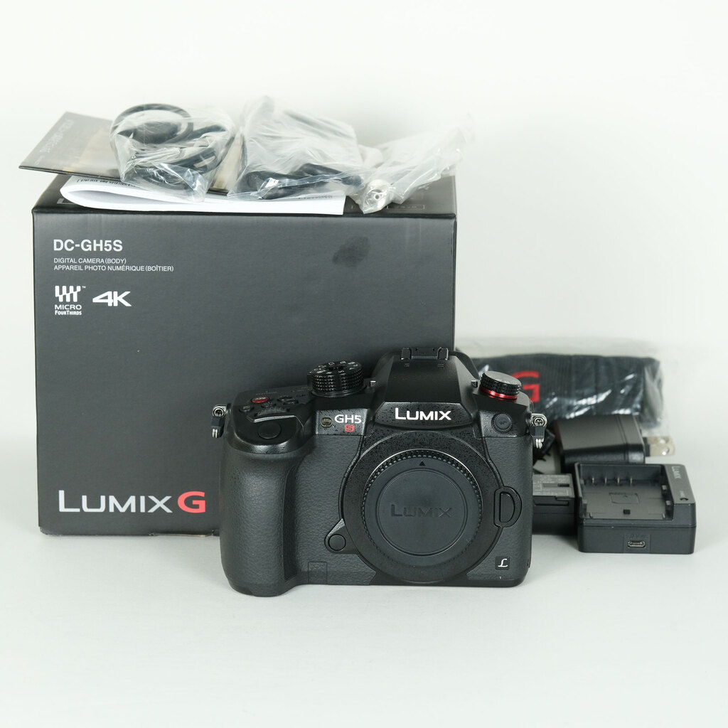 Panasonic LUMIX DC-GH5Sの出品 | ONE SCENE（ワンシーン）