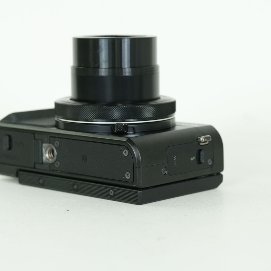 Canon PowerShot G7X Mark II