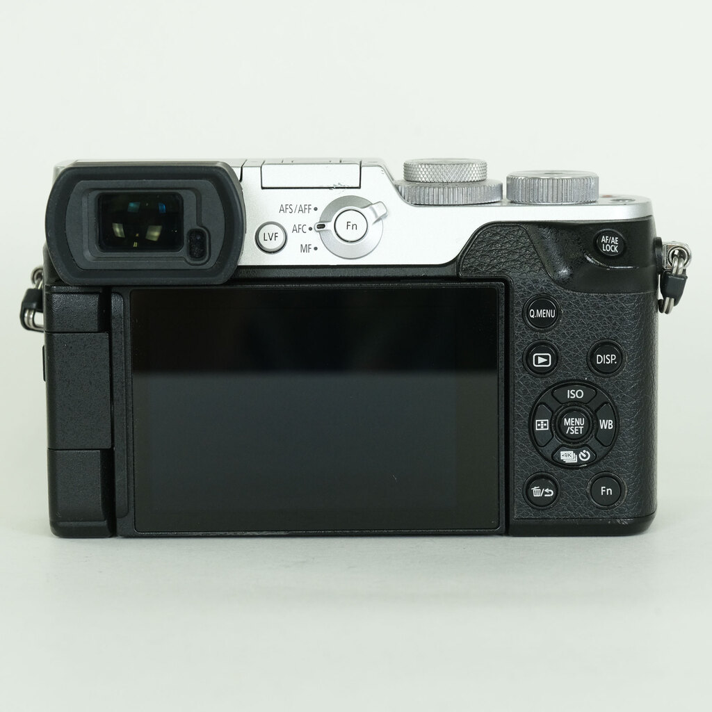 Panasonic LUMIX DMC-GX8 ボディ シルバー